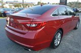 Used 2017 Hyundai Sonata SE image 2