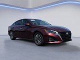 Used 2023 Nissan Altima 2.5 SV image 2