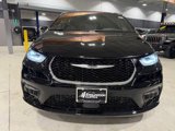 New 2025 Chrysler Pacifica Select image 2