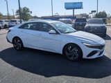 Used 2024 Hyundai Elantra SEL w/ Convenience Package image 3