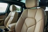 Certified 2024 Porsche Macan image 5