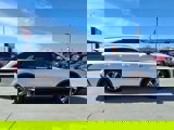 Used 2023 Kia Sorento EX image 2