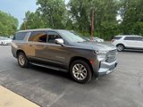 Used 2022 Chevrolet Suburban Premier image 3
