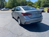 Used 2022 Hyundai Accent SE image 3