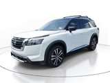 New 2025 Nissan Pathfinder Platinum image 4
