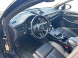 Certified 2024 Porsche Macan image 4