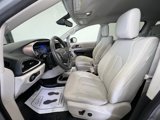 Used 2017 Chrysler Pacifica LX image 4