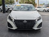 Used 2023 Nissan Altima 2.5 SV image 2