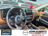 New 2025 Nissan Pathfinder Platinum image 4