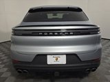 Used 2025 Porsche Cayenne Coupe image 6