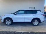 New 2024 Mitsubishi Outlander ES image 5