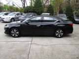 Used 2020 Nissan Altima 2.5 SV image 2