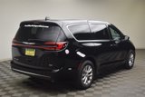 New 2025 Chrysler Pacifica Select image 4