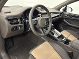 Used 2025 Porsche Macan image 4