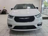 New 2026 Chrysler Pacifica Select image 2