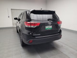 Used 2017 Toyota Highlander XLE image 6