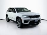 Used 2023 Jeep Grand Cherokee Limited image 3