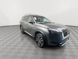 New 2025 Nissan Pathfinder Platinum image 2