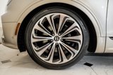 New 2025 Bentley Bentayga image 5