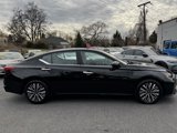 Used 2024 Nissan Altima 2.5 SV image 2