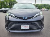 New 2025 Toyota Sienna XLE image 2