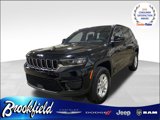 New 2025 Jeep Grand Cherokee Laredo image 3