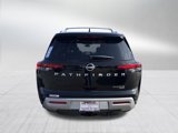 New 2025 Nissan Pathfinder Platinum image 4