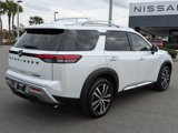 New 2025 Nissan Pathfinder Platinum w/ Black Appearance Package image 4