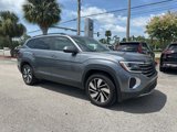 Used 2024 Volkswagen Atlas SE image 2