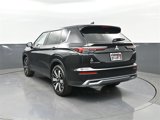 New 2025 Mitsubishi Outlander SE image 3