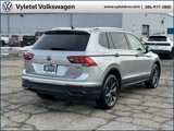 Used 2024 Volkswagen Tiguan SE image 3