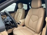 Used 2024 Porsche Macan image 5