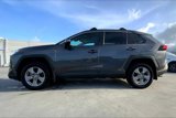 Used 2022 Toyota RAV4 XLE image 3
