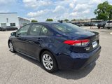 Used 2021 Toyota Corolla LE image 3