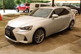 Used 2017 Lexus IS 200t image 4