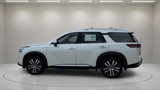 New 2025 Nissan Pathfinder Platinum image 4