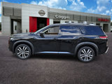 New 2025 Nissan Pathfinder Platinum image 3