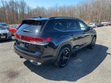 New 2025 Volkswagen Atlas SE image 4