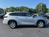 Used 2022 Toyota Highlander L image 4