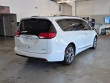Used 2018 Chrysler Pacifica Limited w/ Tire & Wheel Group image 2
