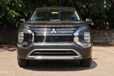 New 2025 Mitsubishi Outlander SE image 2