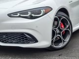 New 2025 Alfa Romeo Giulia AWD w/ Veloce Package AWD image 3