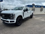 New 2025 Ford F250 4x4 Crew Cab Super Duty image 2