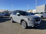 New 2025 Nissan Pathfinder SL image 2