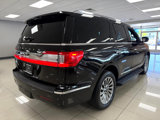 Used 2019 Lincoln Navigator Premiere image 2
