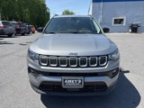 Used 2022 Jeep Compass Latitude image 2