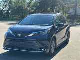 Used 2021 Toyota Sienna XLE image 2