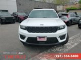 New 2025 Jeep Grand Cherokee Limited w/ Black Appearance Package image 3