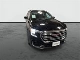 Used 2024 GMC Terrain SLT w/ Infotainment Package II image 2