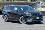 Used 2025 Toyota Sienna XLE Woodland Edition image 2